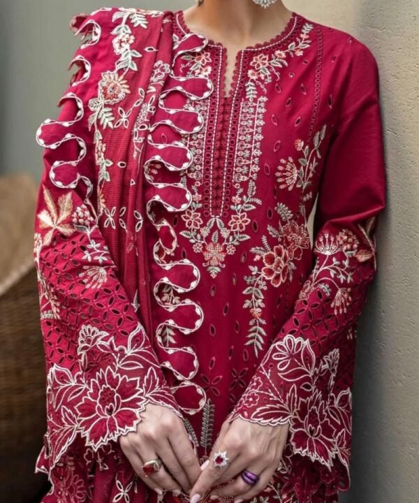 akbar-aslam-maryvn-mc-06-embroidery-detail-shot